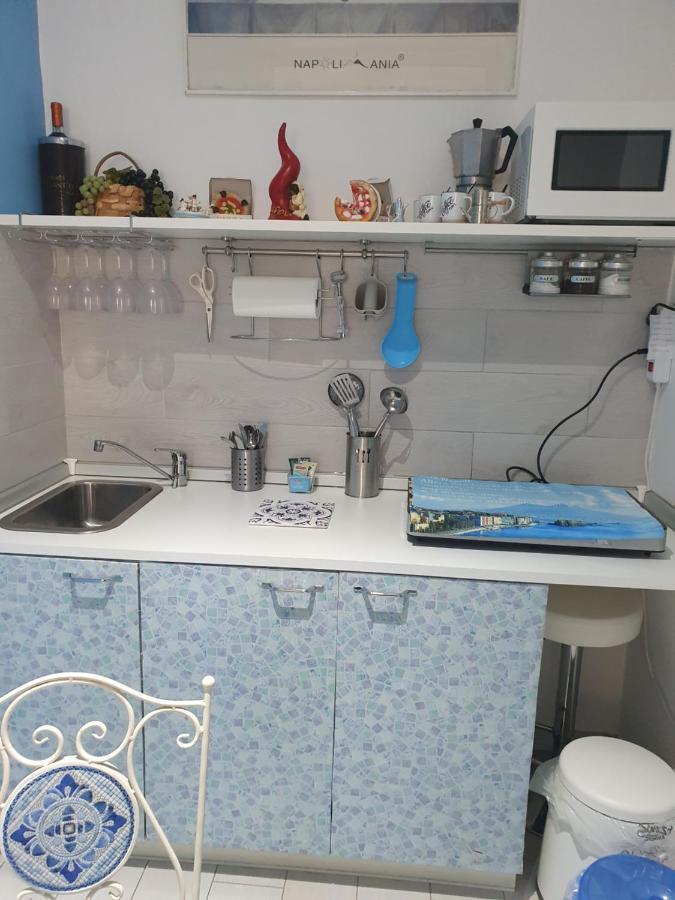 Casa Sant'Elmo 21 Bed & Breakfast Наполи Екстериор снимка