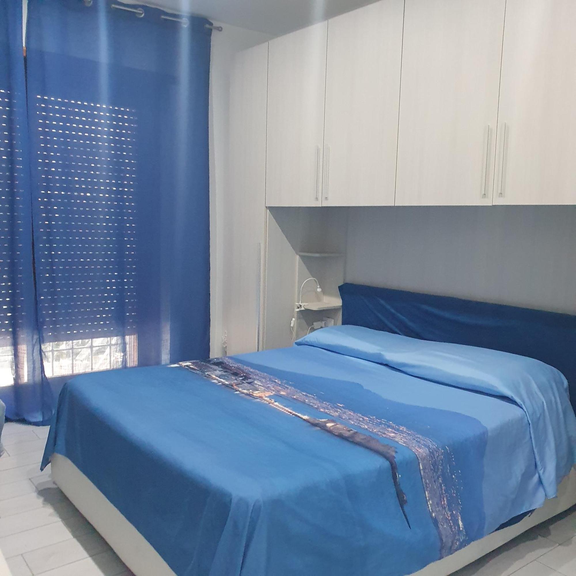 Casa Sant'Elmo 21 Bed & Breakfast Наполи Екстериор снимка