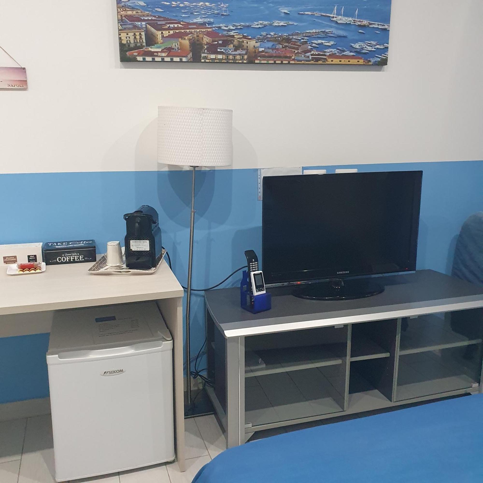 Casa Sant'Elmo 21 Bed & Breakfast Наполи Екстериор снимка