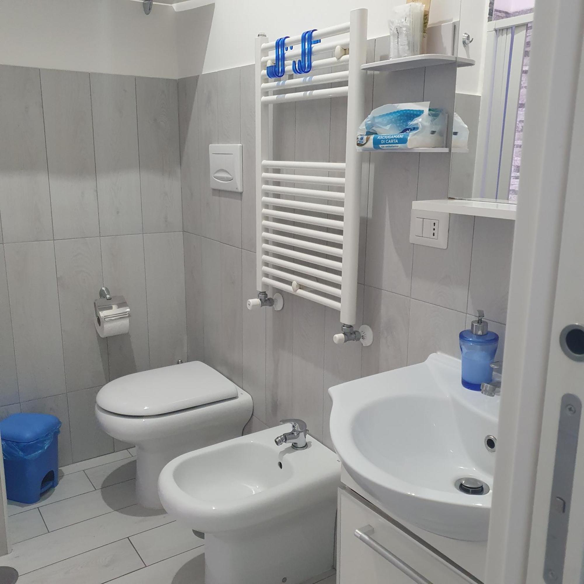 Casa Sant'Elmo 21 Bed & Breakfast Наполи Екстериор снимка