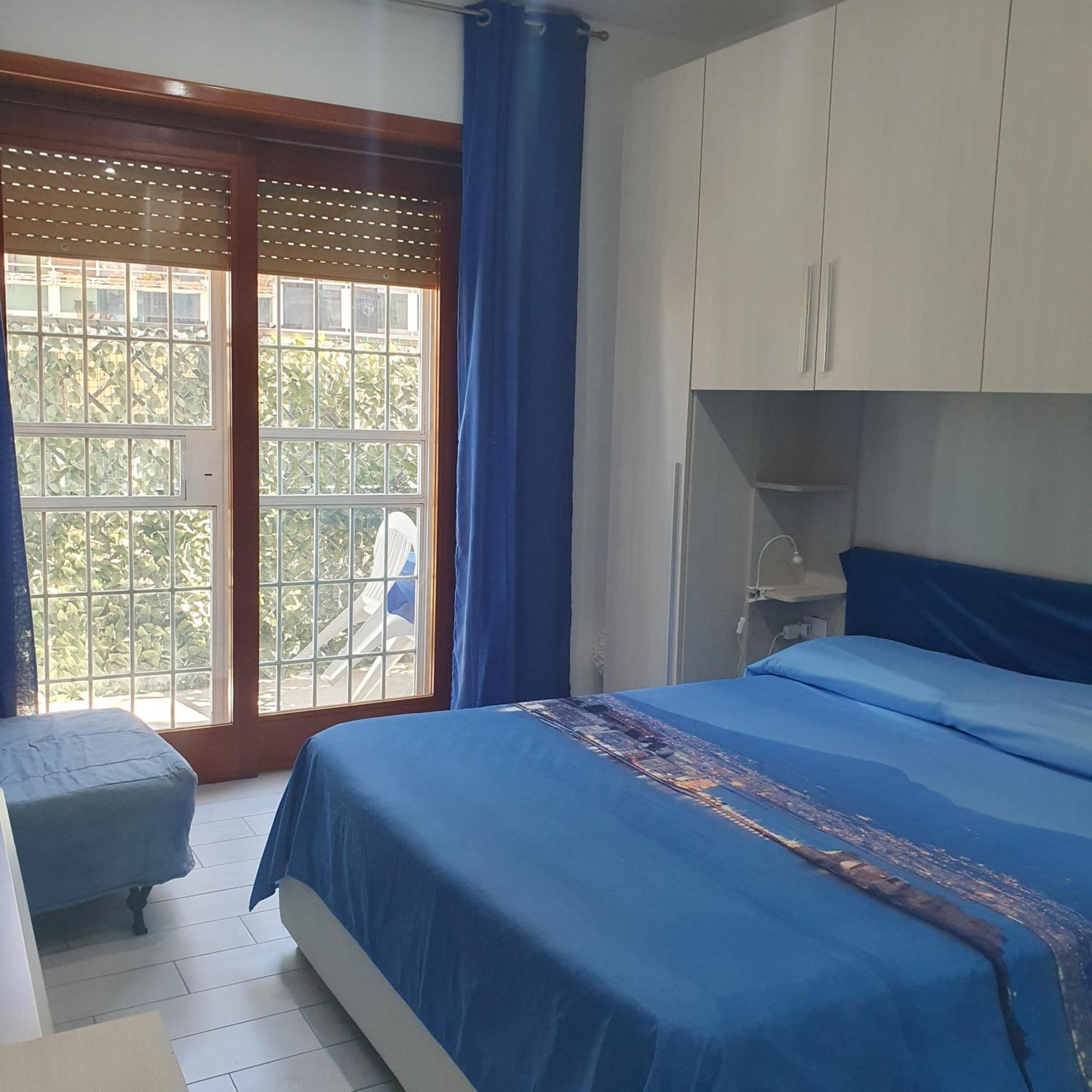 Casa Sant'Elmo 21 Bed & Breakfast Наполи Екстериор снимка