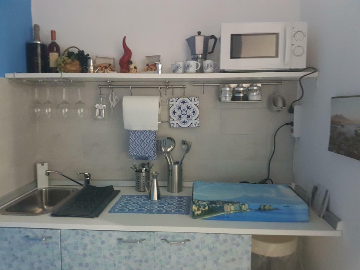 Casa Sant'Elmo 21 Bed & Breakfast Наполи Екстериор снимка